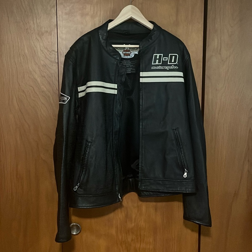 Genuine leather Harley Davidson jacket medium large